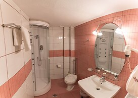 Krikonis Hotel