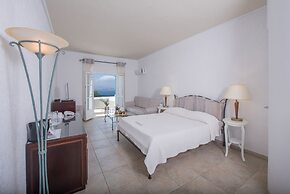 Aegialis Hotel & Spa