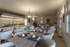 Porto Naxos Hotel
