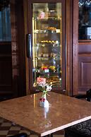 Atrium Palace Hotel