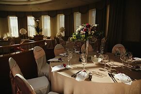 Atrium Palace Hotel