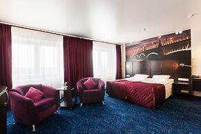 Hotel Okhtinskaya