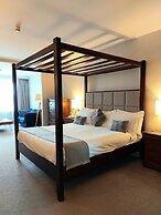 Menlo Park Hotel