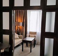 Menlo Park Hotel
