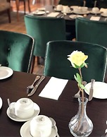 Menlo Park Hotel