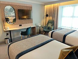 Menlo Park Hotel
