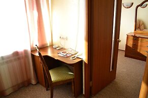 A Hotel Amur Bay