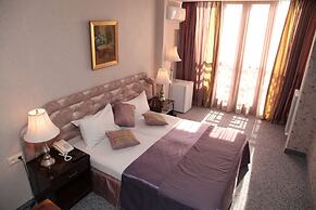 Hotel Shirak