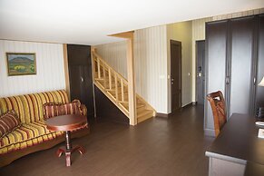 Hotel Shirak