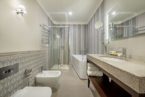 Ratonda Centrum Hotels