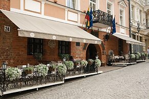 NARUTIS hotel