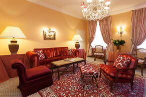 NARUTIS hotel