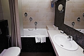 River Park Hotel