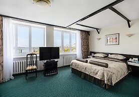 River Park Hotel
