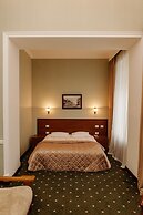 Londonskaya Hotel