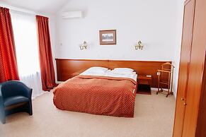 Londonskaya Hotel