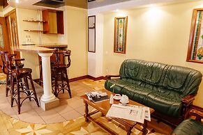 Londonskaya Hotel