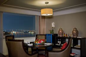 Ramada Plaza by Wyndham Bangkok Menam Riverside