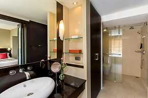 Ramada Plaza by Wyndham Bangkok Menam Riverside