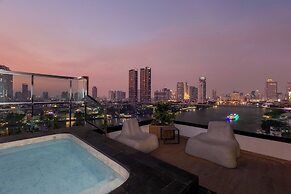 Ramada Plaza by Wyndham Bangkok Menam Riverside
