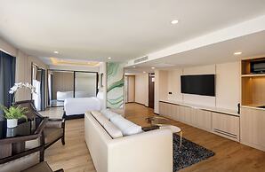 Ramada Plaza by Wyndham Bangkok Menam Riverside