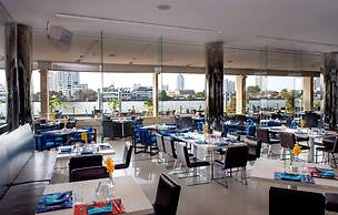 Ramada Plaza by Wyndham Bangkok Menam Riverside