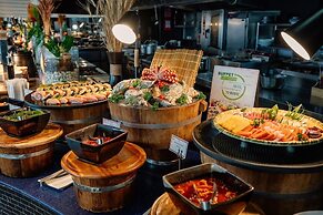 Ramada Plaza by Wyndham Bangkok Menam Riverside