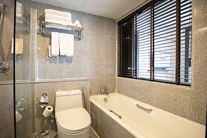 Ramada Plaza by Wyndham Bangkok Menam Riverside