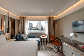 Ramada Plaza by Wyndham Bangkok Menam Riverside