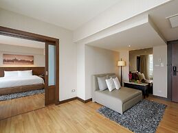 Ramada Plaza by Wyndham Bangkok Menam Riverside