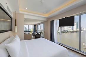 Ramada Plaza by Wyndham Bangkok Menam Riverside