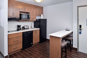 Hampton Inn & Suites By Hilton Calgary- University Northwest