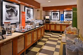 Hampton Inn & Suites By Hilton Calgary- University Northwest