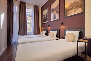 Quentin Museum Square Hotel
