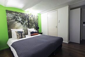 Quentin Museum Square Hotel