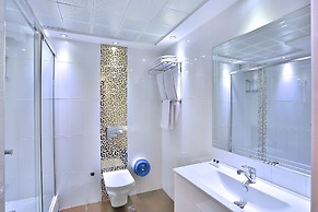 Grand Madrid Hotel