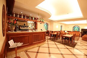 Mokinba Hotels Montebianco