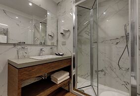 Al Manthia Hotel - Trevi Hotels Group