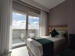 Massimi City Garden Hotel