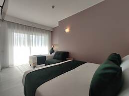 Massimi City Garden Hotel