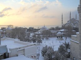 Lapis Inn Hotel & Spa