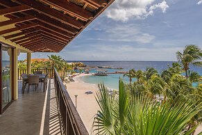 LionsDive Beach Resort