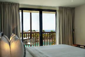 LionsDive Beach Resort