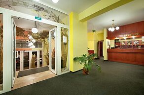 Hotel Henrietta