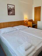 Hotel Astra