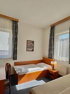 Hotel Astra