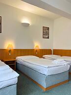 Hotel Astra
