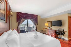 Quality Hotel Fallsview Cascade