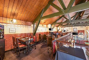 Quality Hotel Colonial Launceston