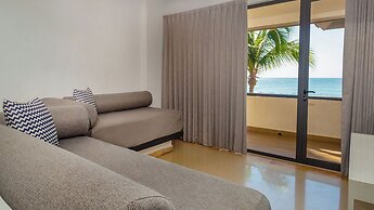 Luna Palace Hotel and Suites